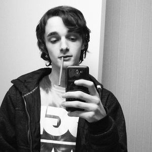 Meet your Posher, Arik